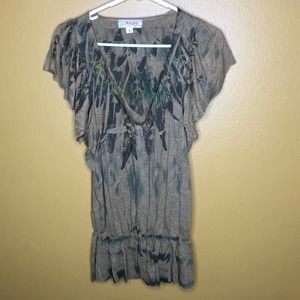 Antsy Feather V-Neck Short Sleeve Shirt L